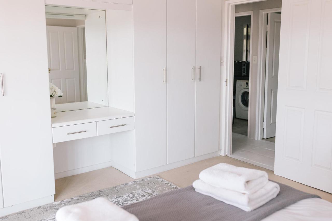 Nahoon Beach Villas Self Catering Apartments Ист-Лондон Экстерьер фото
