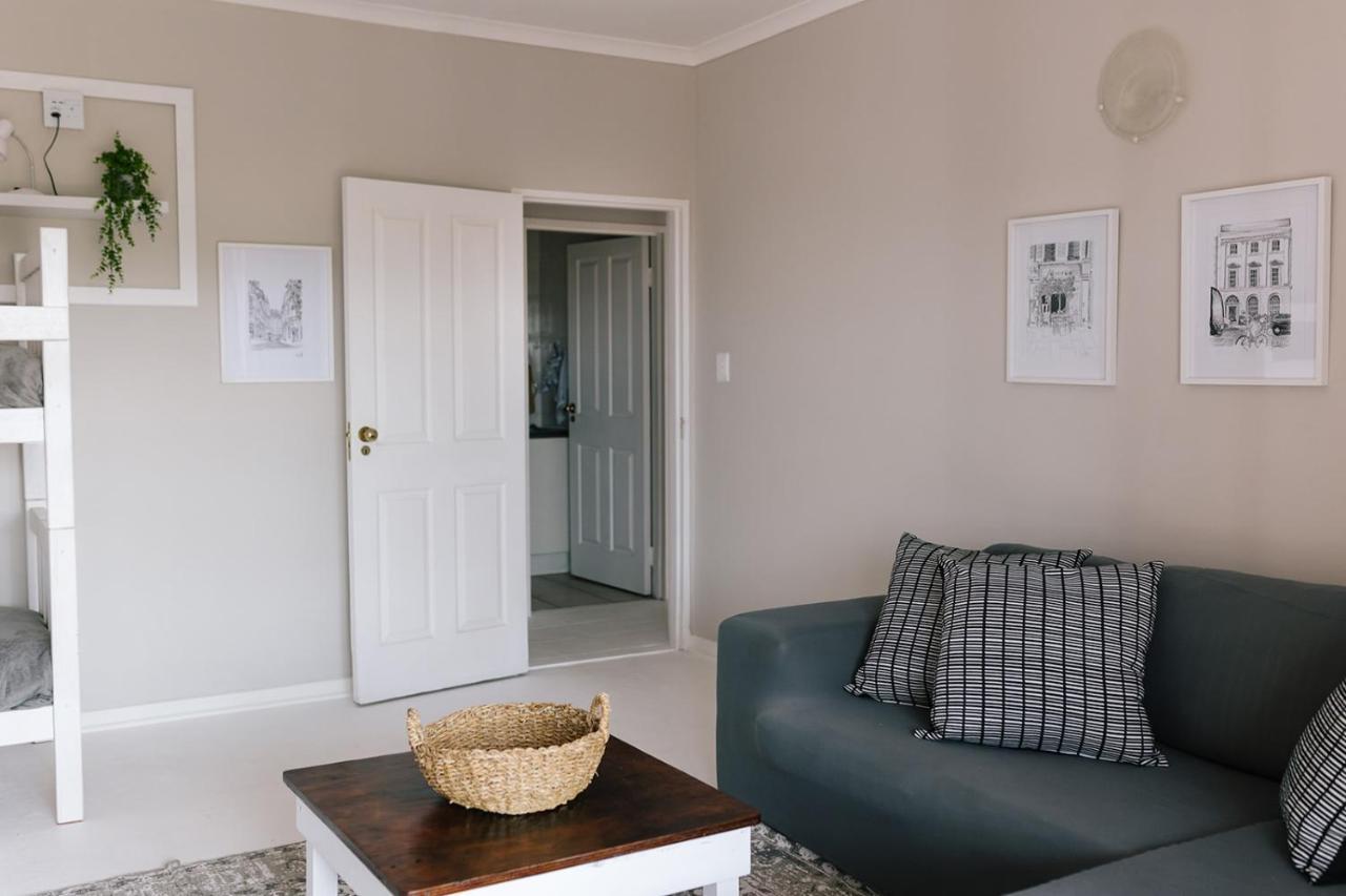 Nahoon Beach Villas Self Catering Apartments Ист-Лондон Экстерьер фото