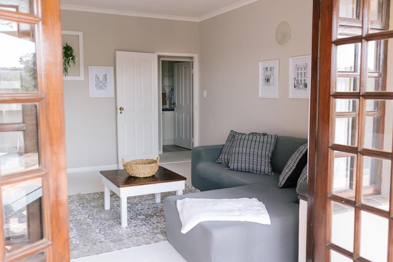 Nahoon Beach Villas Self Catering Apartments Ист-Лондон Экстерьер фото