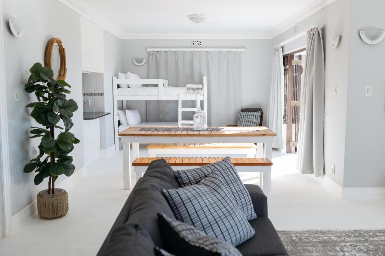 Nahoon Beach Villas Self Catering Apartments Ист-Лондон Экстерьер фото