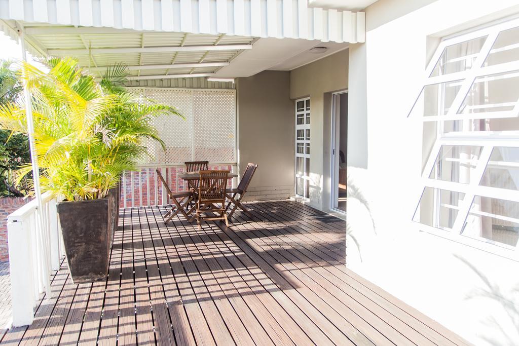 Nahoon Beach Villas Self Catering Apartments Ист-Лондон Номер фото