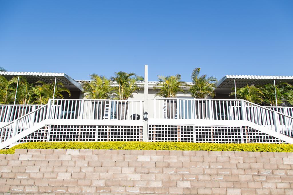 Nahoon Beach Villas Self Catering Apartments Ист-Лондон Экстерьер фото