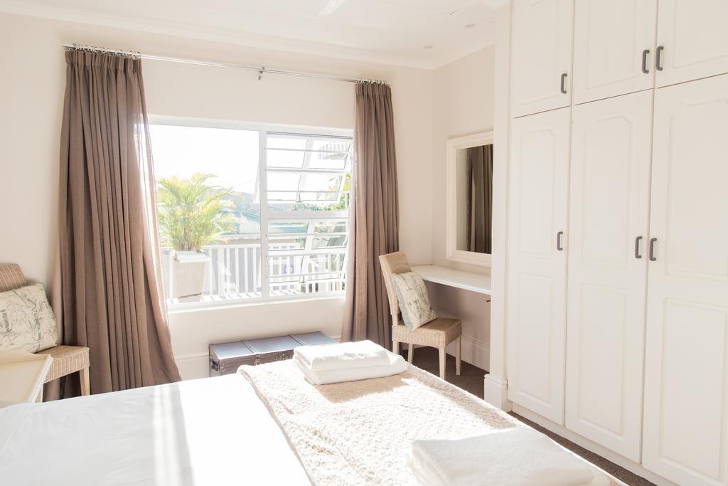 Nahoon Beach Villas Self Catering Apartments Ист-Лондон Номер фото